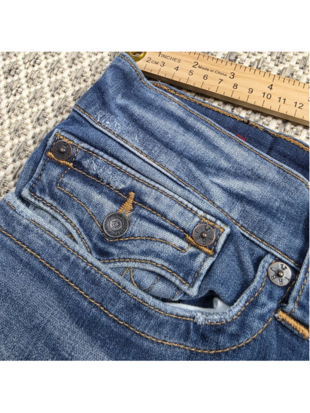 True Religion Geno Jeans Mens 42 Relaxed Slim Distressed Blue Flap Pocket Denim